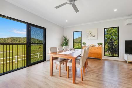 The Sanctuary - Family Retreat - Noosa Hinterland Villa North Arm Exterior photo